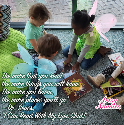 Negocio Artsy Nannies In Town Square!