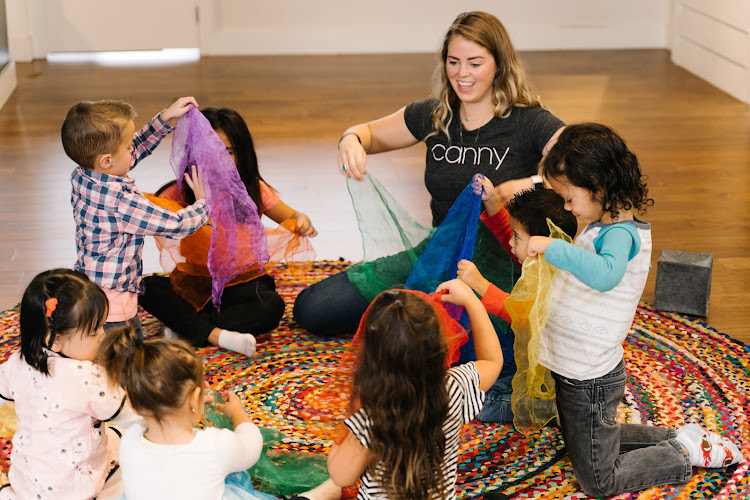 Negocio Canny Kids Drop-In Babysitting